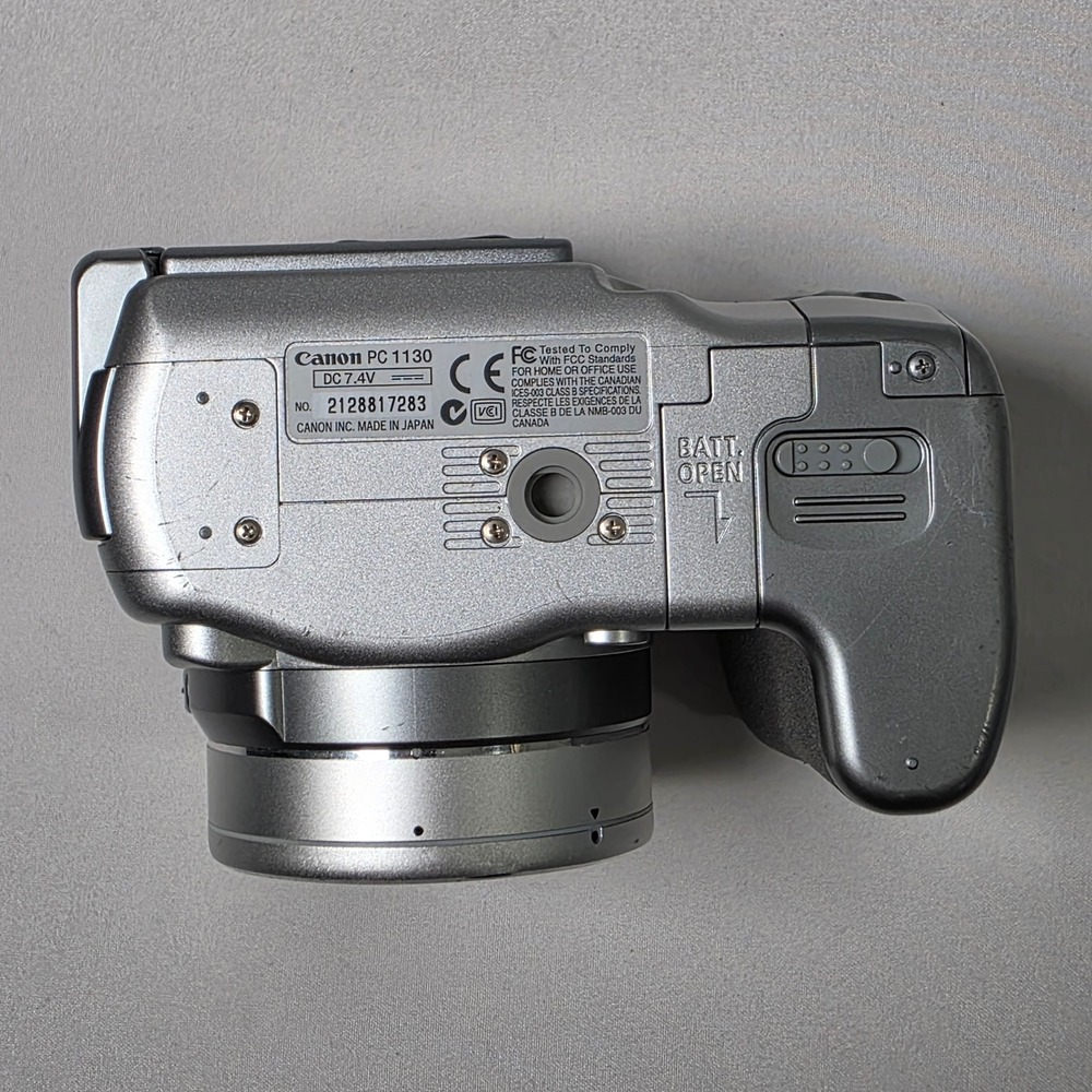 Canon PowerShot S2 IS Digital Camera 5.0MP 12x Zoom PC1130 Bridge PARTS ONLY - Picture 6 of 8